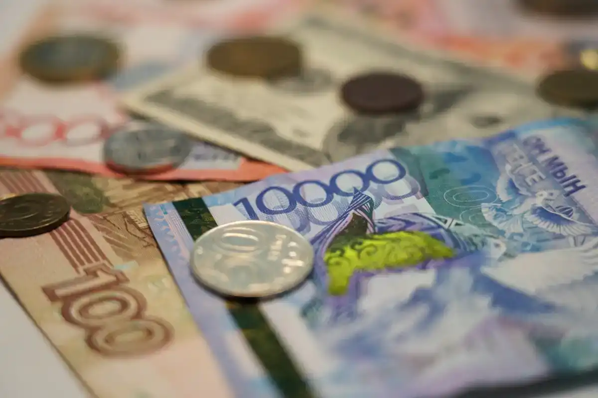 Курс валют в обменниках Астаны на 23 октября