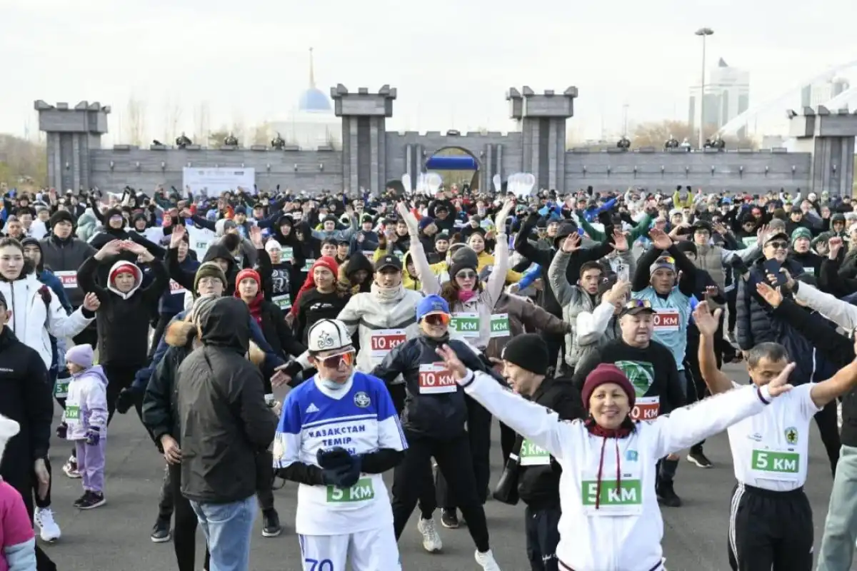 В массовом забеге, посвященном Дню Республики, приняли участие 1500 жителей столицы