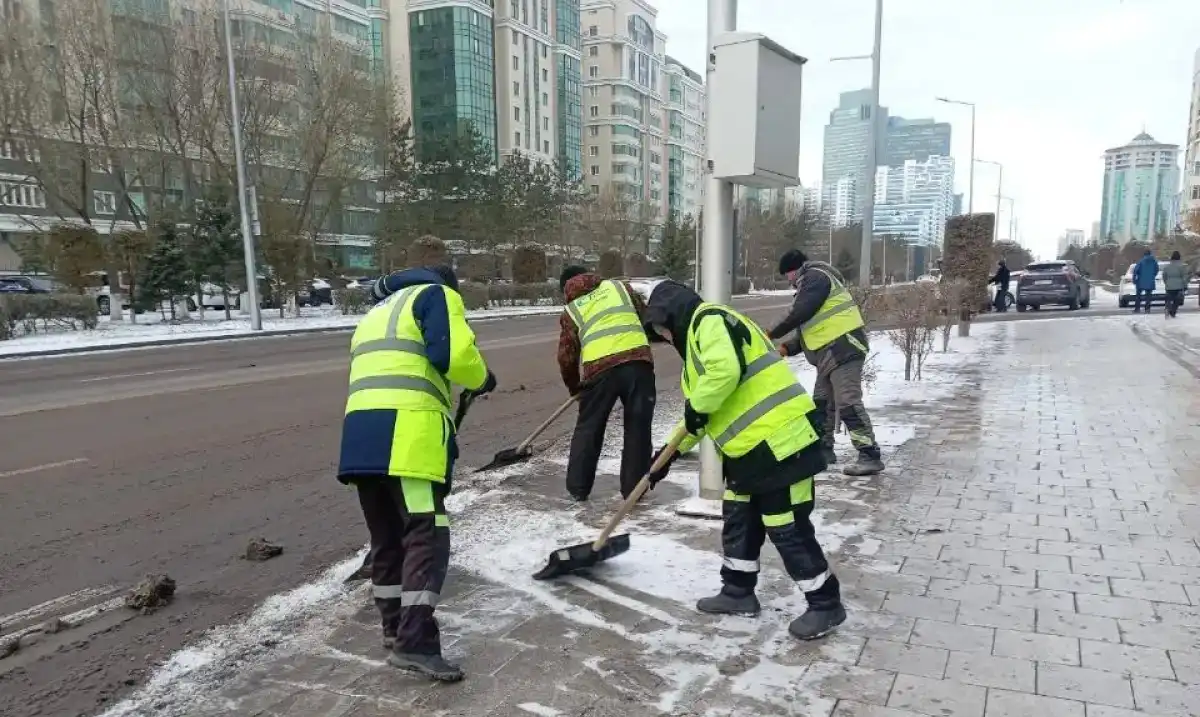 Столичные коммунальные службы работают в усиленном режиме