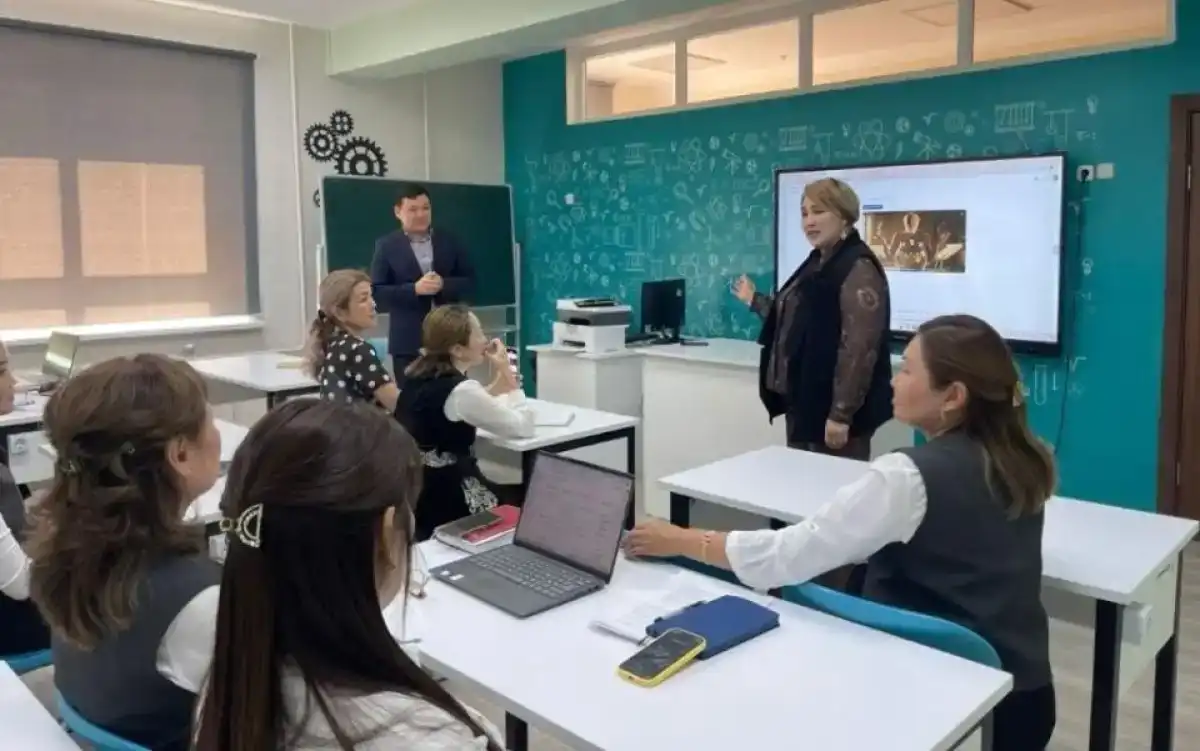 Педагоги Казахстана получат доступ к спецверсии ChatGPT