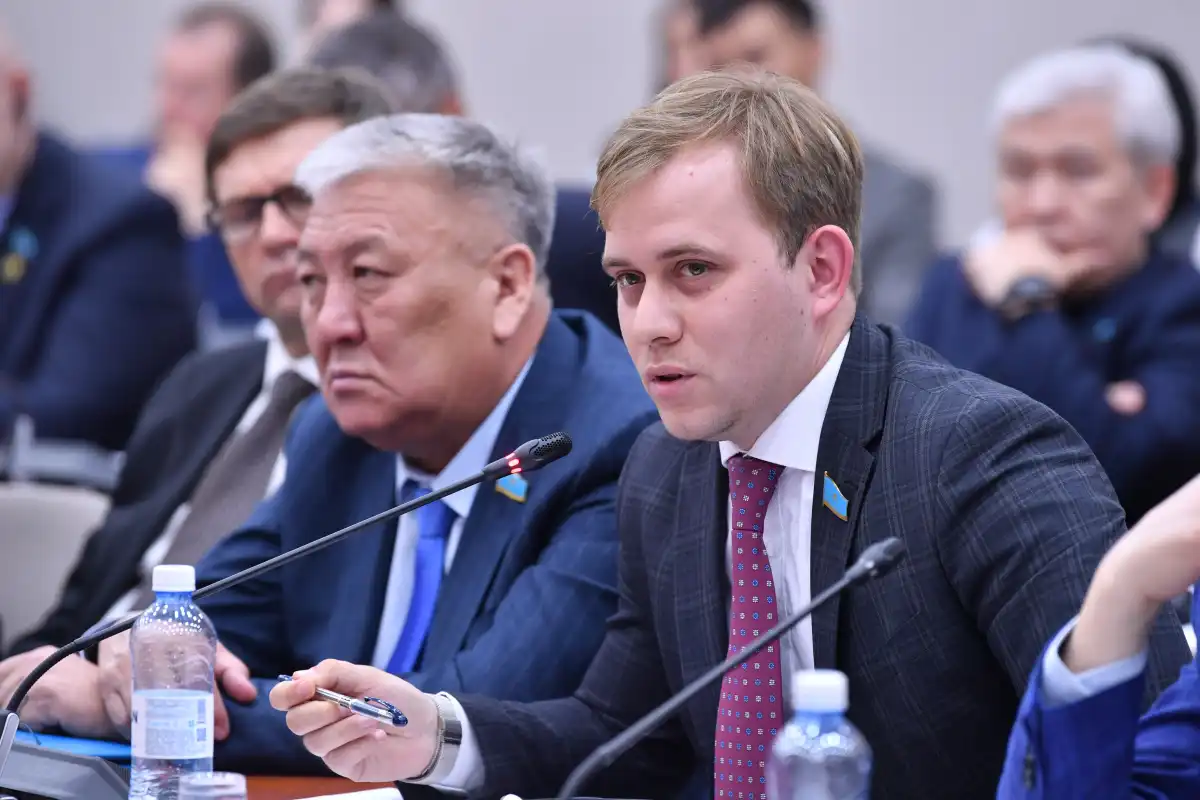 «Это нонсенс» – депутат о требовании правозащитных организаций отклонить запрет пропаганды ЛГБТ
