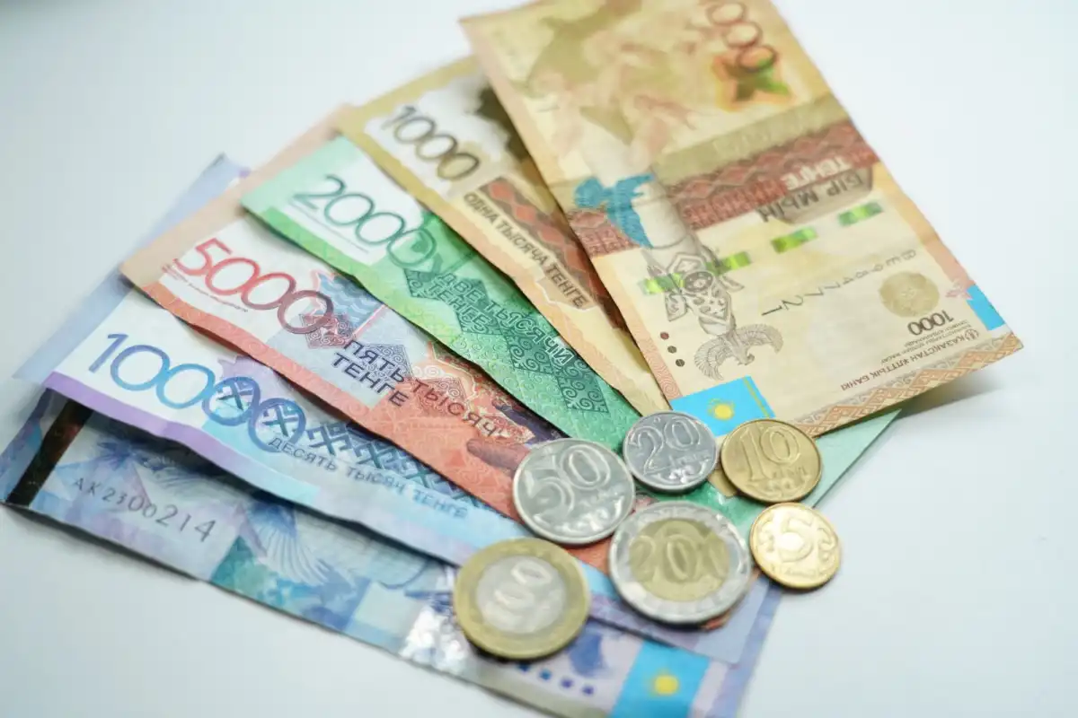 Курс валют в обменниках Астаны на 13 ноября