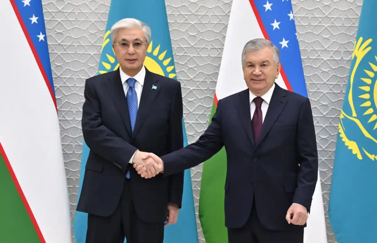 Токаев провел переговоры с Мирзиеевым