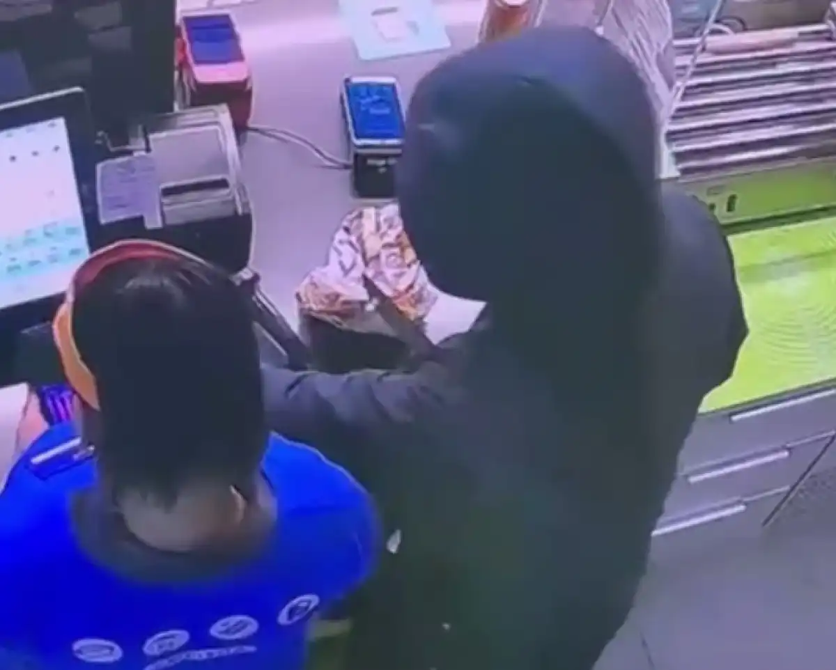 Грабитель в Актау уже через час угодил за решетку – ВИДЕО
