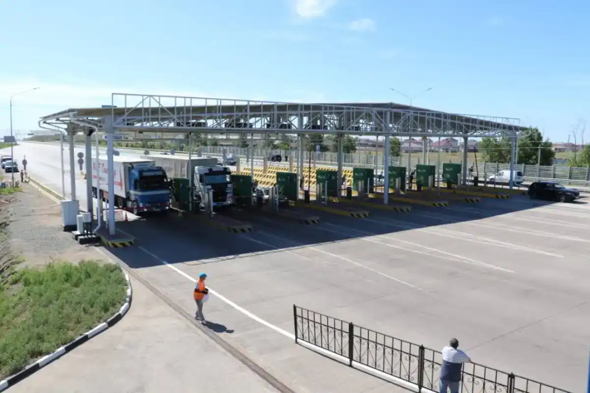 Транспортная отрасль Казахстана выросла на 20,3% за 11 месяцев