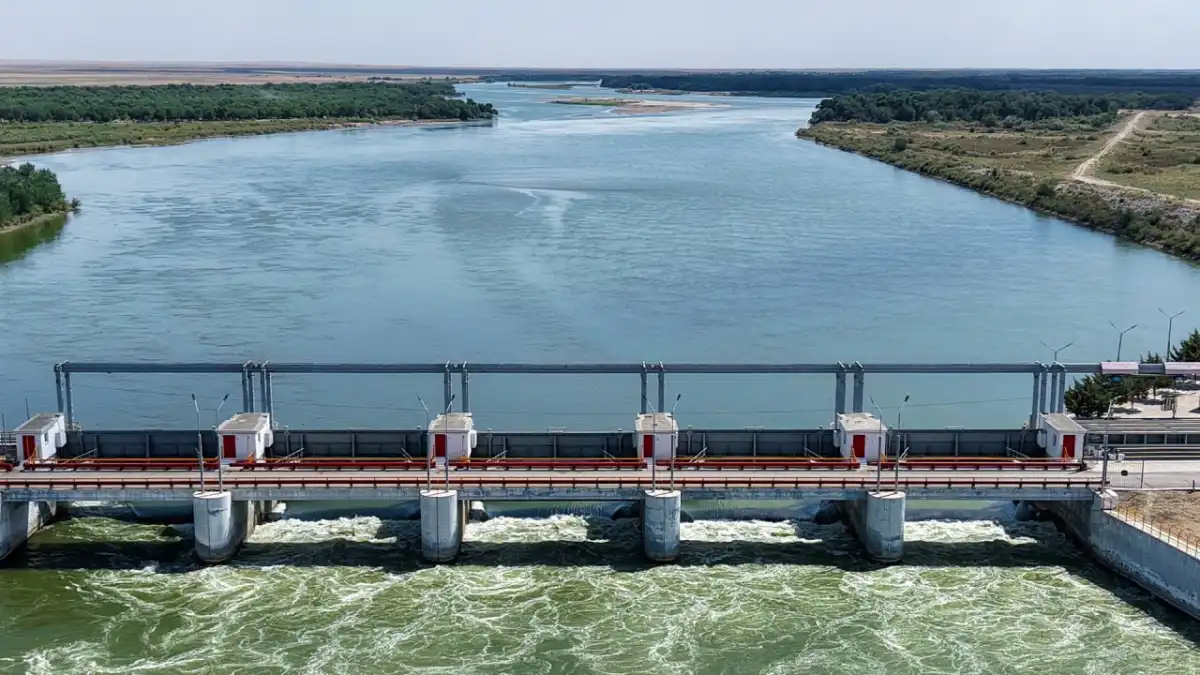 Реконструкцию сетей водоснабжения проводят в Актау