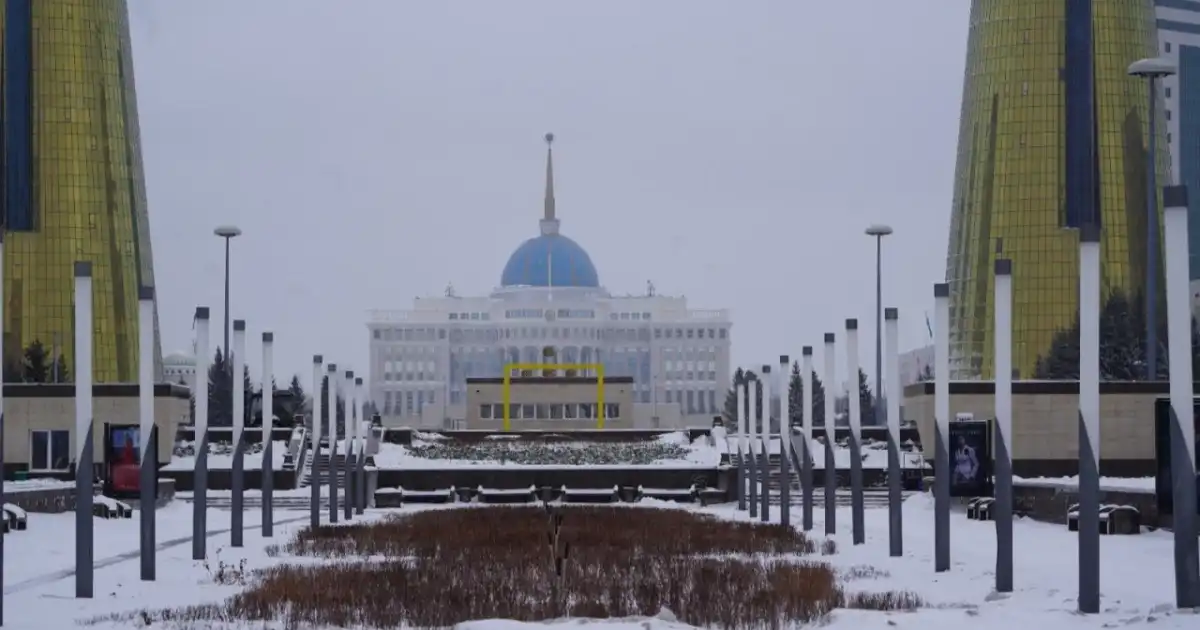 Глава государства принял заместителей министра обороны