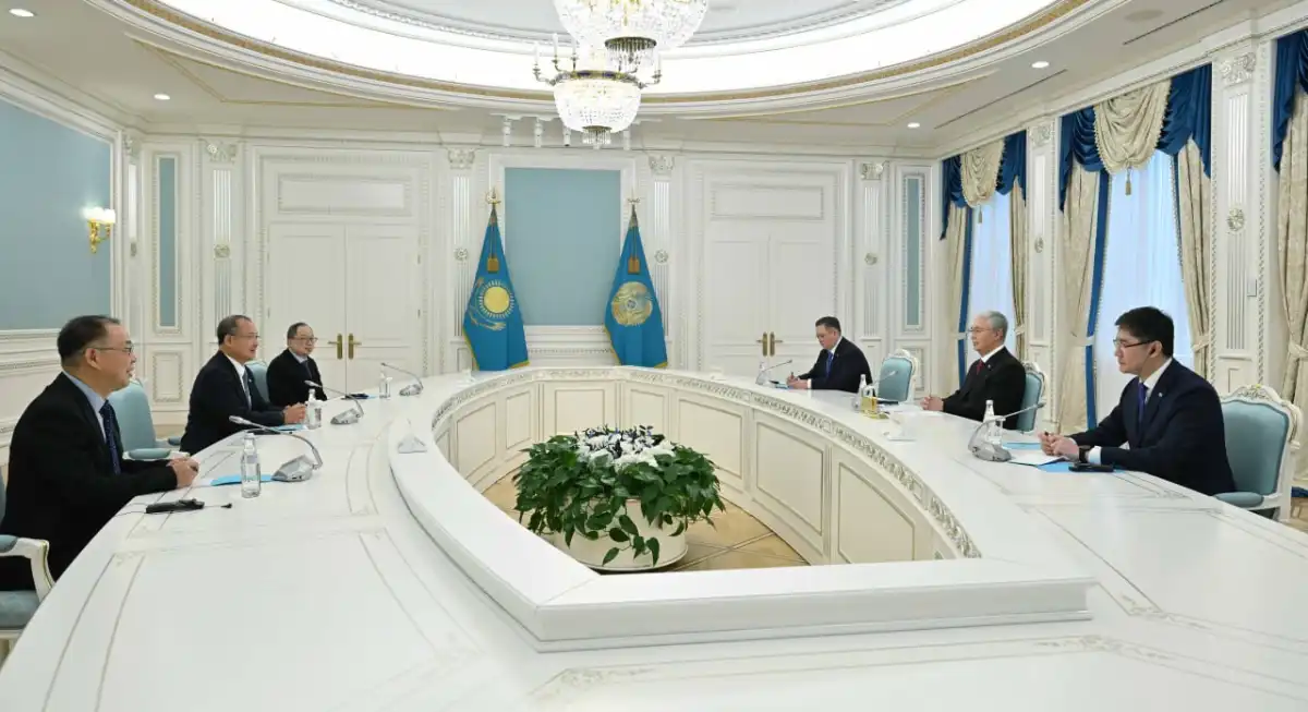 Токаев принял председателя корпорации Sunwah Group