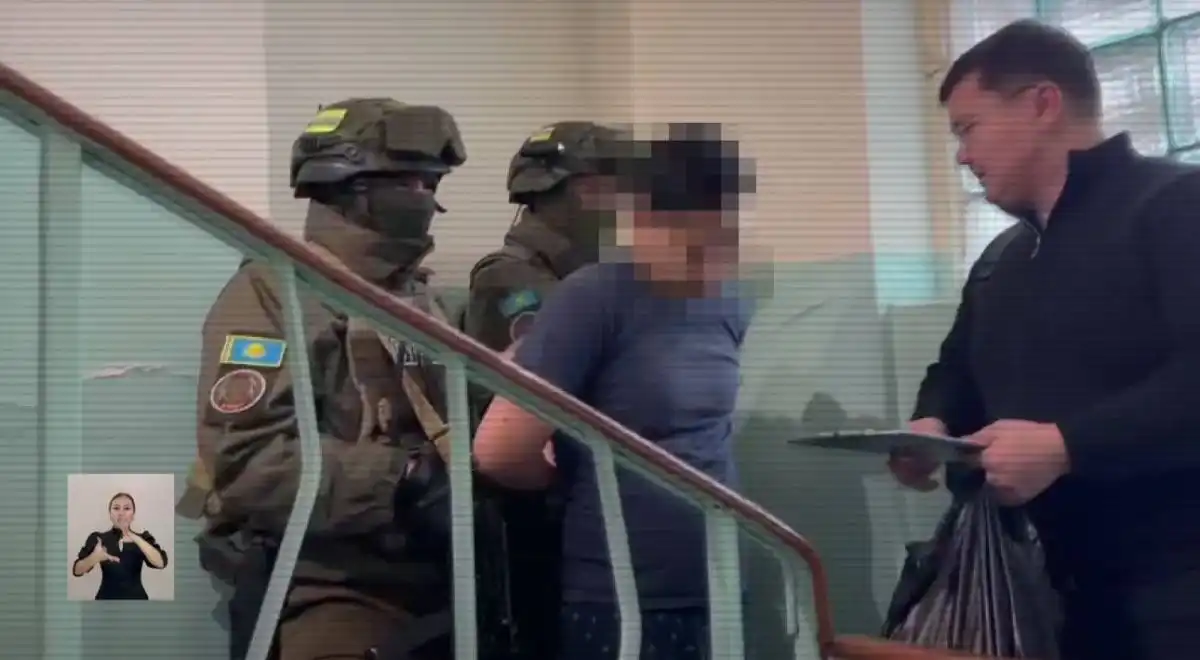 Наркошоп накрыли в двух регионах Казахстана: задержаны 11 человек