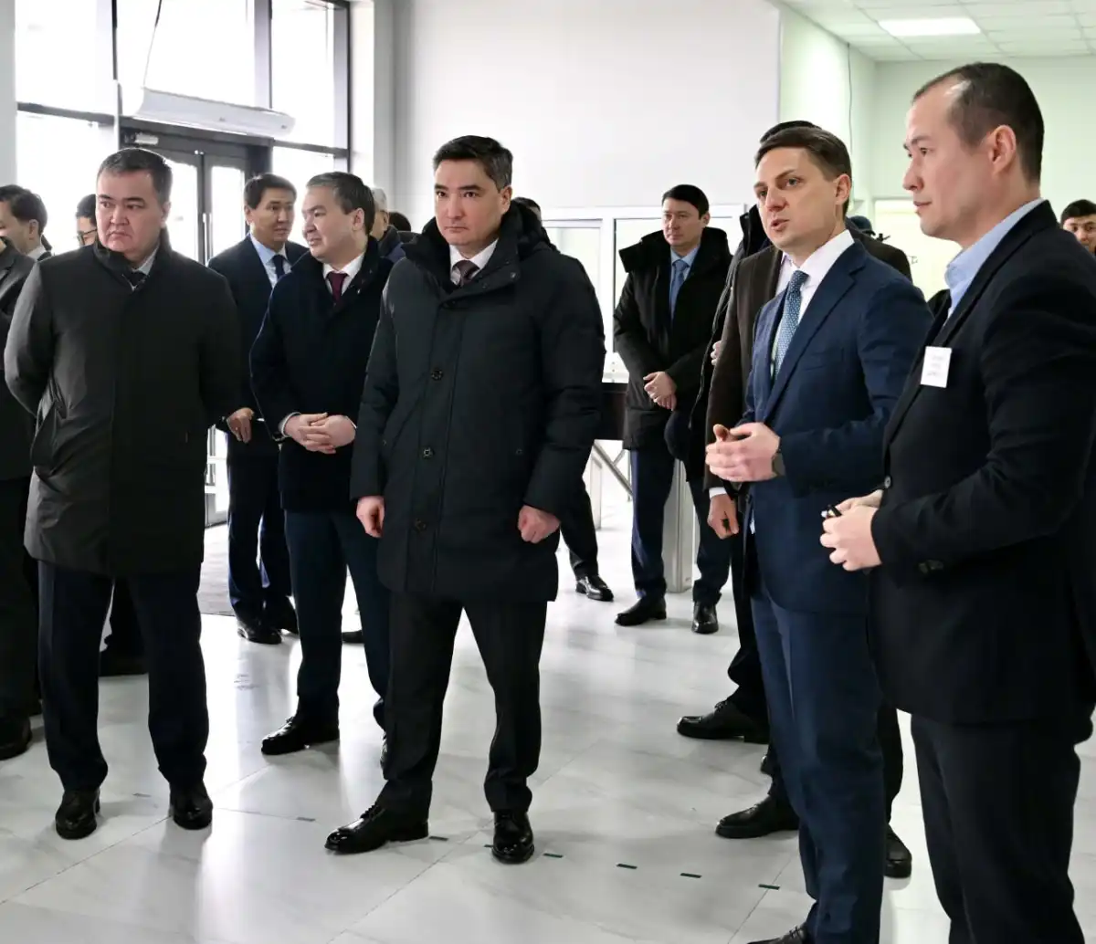 Поддержка бизнеса и развитие спортивной инфраструктуры: Премьер-министр ознакомился с проектами столицы