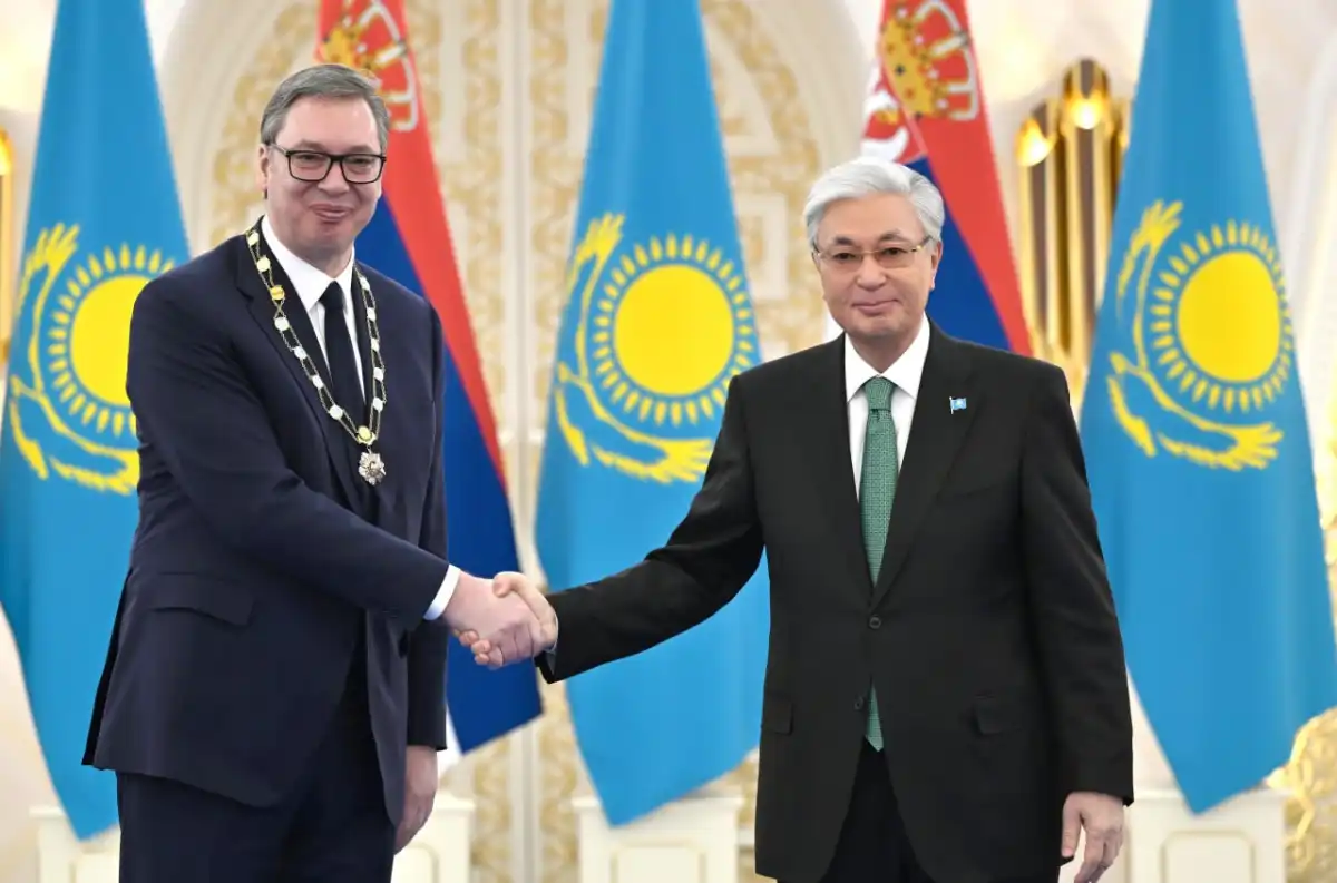 Токаев вручил Президенту Сербии высшую госнаграду Казахстана