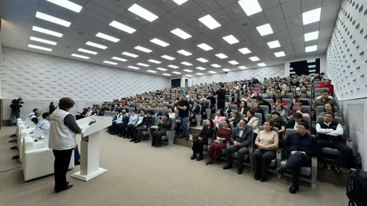 В Астане обсудили проект новой Конституции со столичными преподавателями