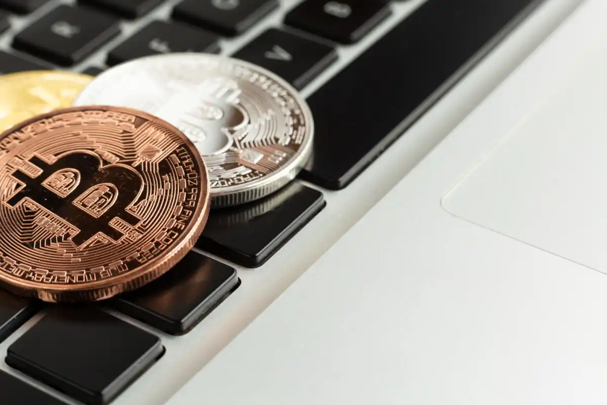 185 млн тенге добыл на нелегальной криптоферме казахстанец