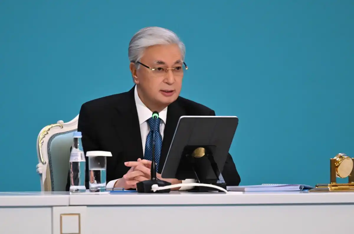 Токаев: Казахстанцы вынуждены обращаться ко мне по самым элементарным вопросам