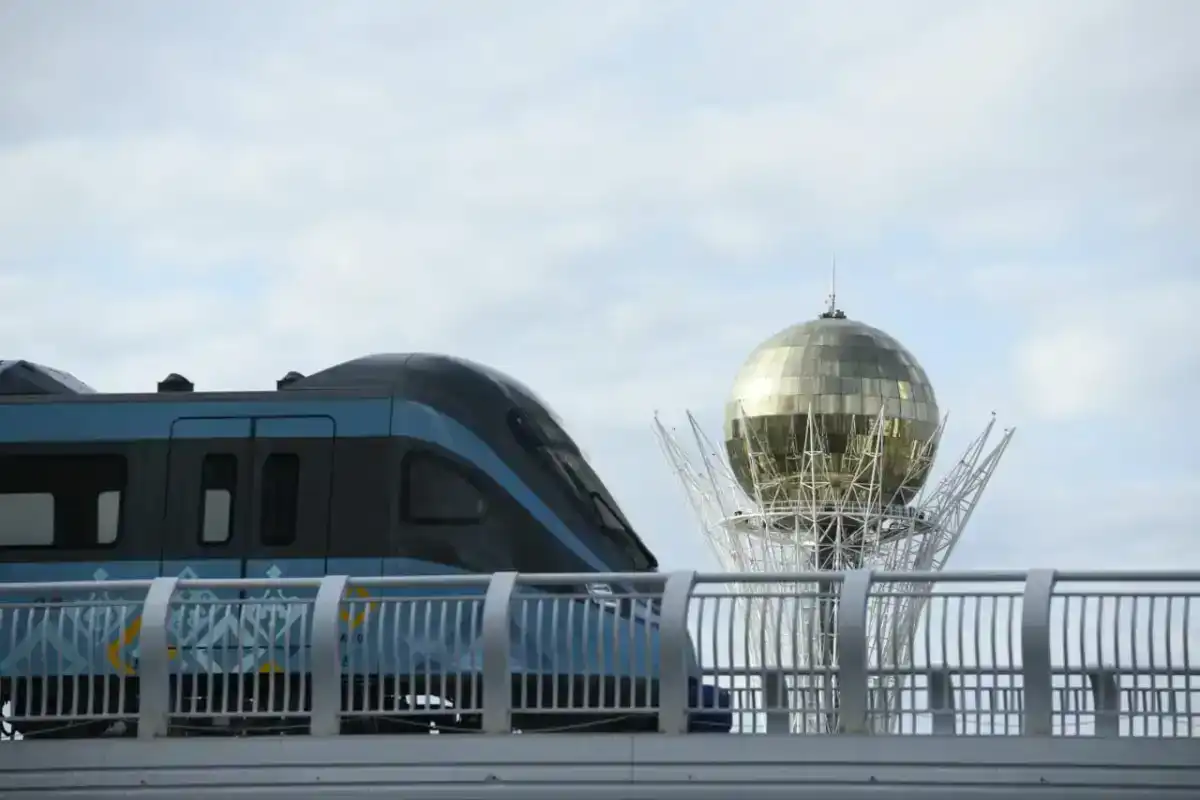 200 тенге может стоить проезд на LRT в Астане