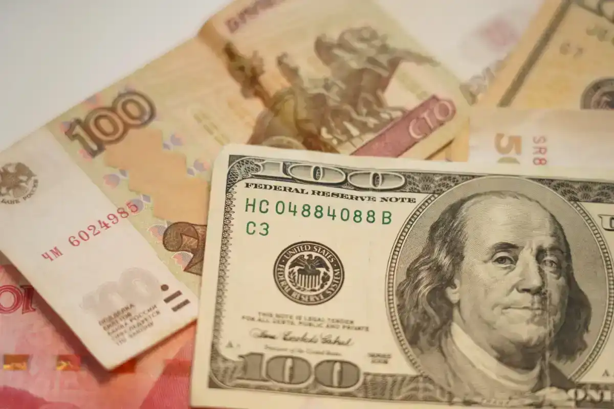 Курс валют в обменниках Астаны на 21 марта