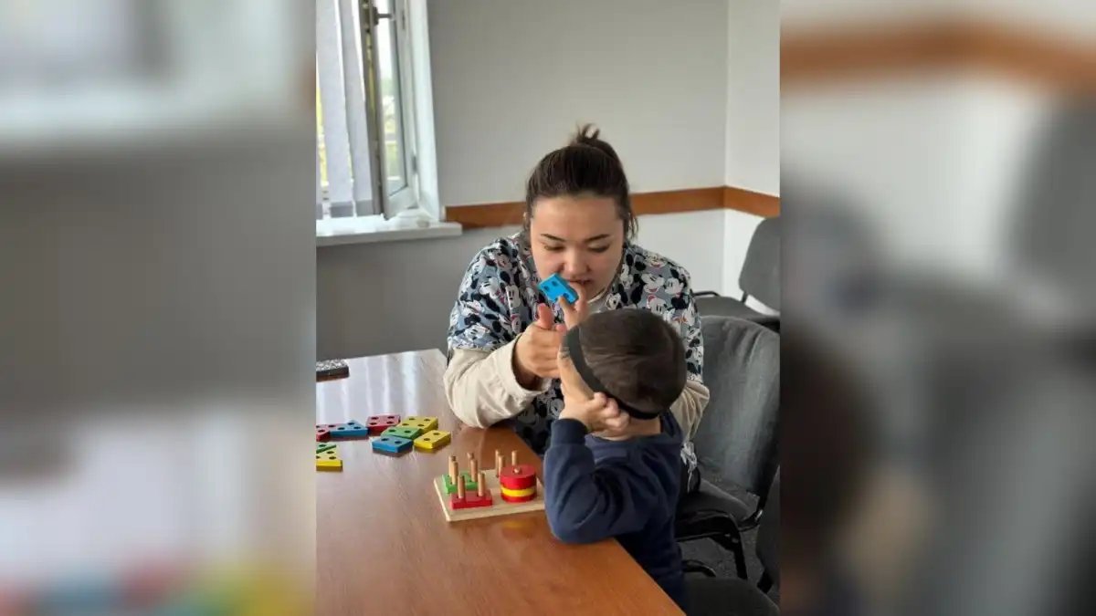 В Казахстане стартовал выездной сезон реабилитации детей после кохлеарной имплантации