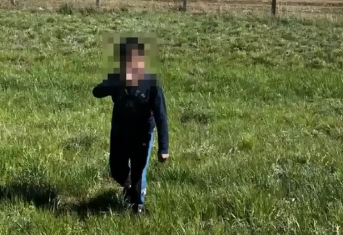 Столичные полицейские нашли пропавшего 13-летнего подростка вдоль трассы