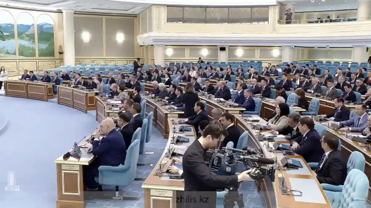 Парламент принял закон о Курултае