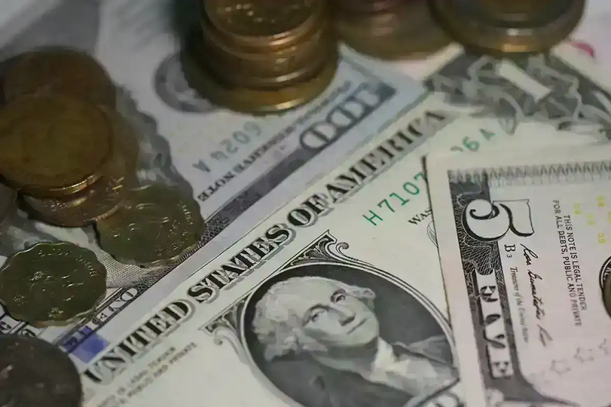 Курс валют в обменниках Астаны на 30 мая