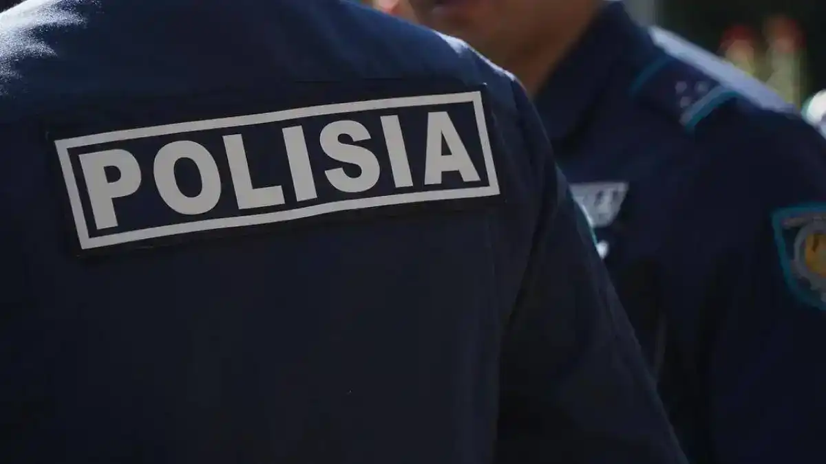 Разбил чужой кафель и сел на 5 суток: рабочего осудили за вандализм в Астане