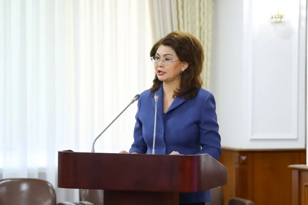 Поправки еще в 18 законов разработают для реализации новой Конституции