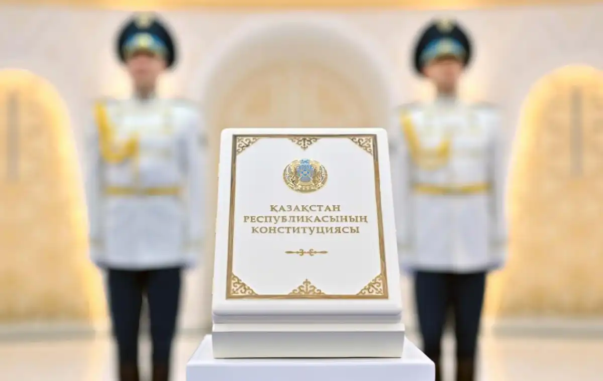Новая Конституция закрепила развитие человеческого капитала как стратегический приоритет