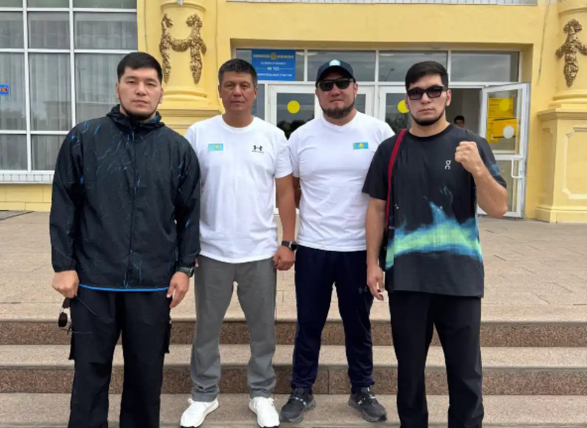 Братья Оралбай приняли участие в выборах во время спортивных сборов