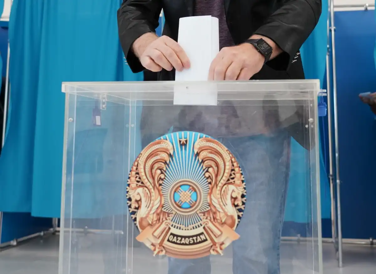 Явка избирателей в Астане к 18:00 составила почти 50%