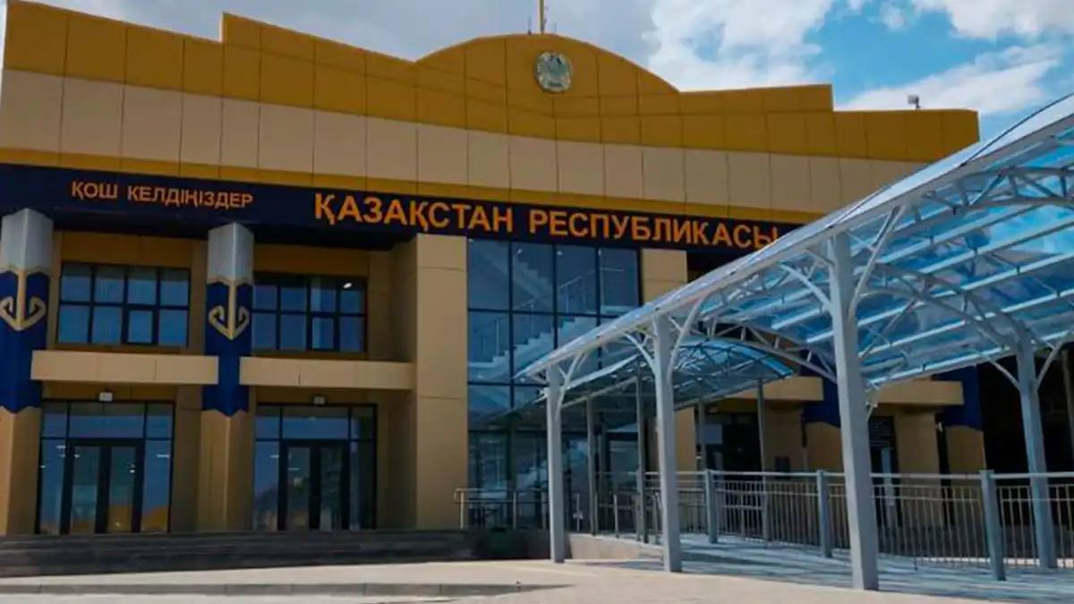 Пункты пропуска Казахстана стали обслуживать до 5 млн авто в год