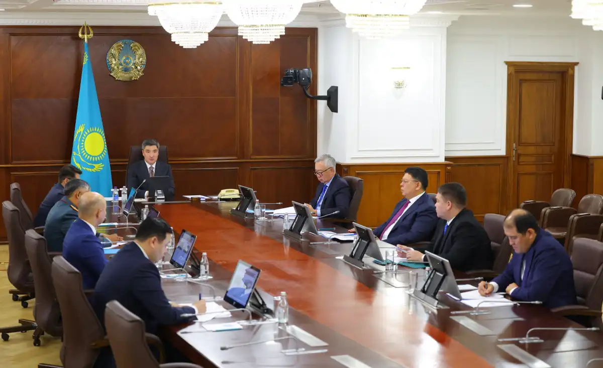 Олжас Бектенов поручил не допустить дефицита и роста цен на овощи в межсезонье