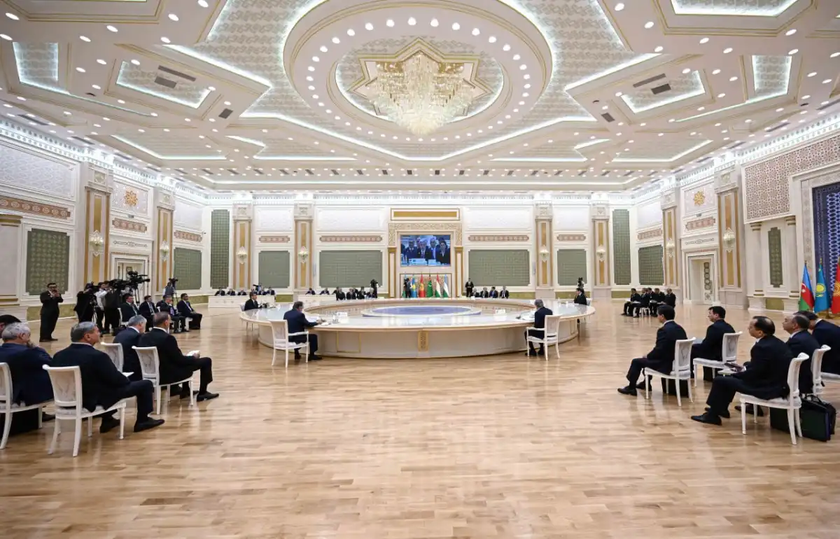 Токаев предложил разработать программу партнерства по ИИ в Центральной Азии