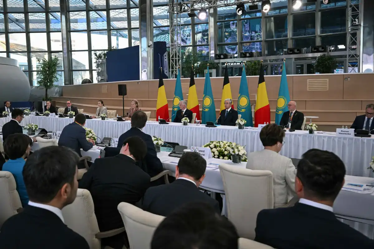 Президент Казахстана и королевская чета Бельгии приняли участие в Форуме ректоров